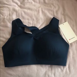 Brand NEW Lululemon Enlite Bra